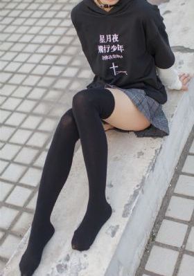 我胸太大班里男生总是摸_韩国电影在线