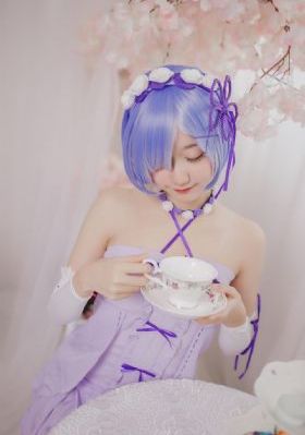 后进少妇白嫩大屁股一区二区_720韩国电影在线观看